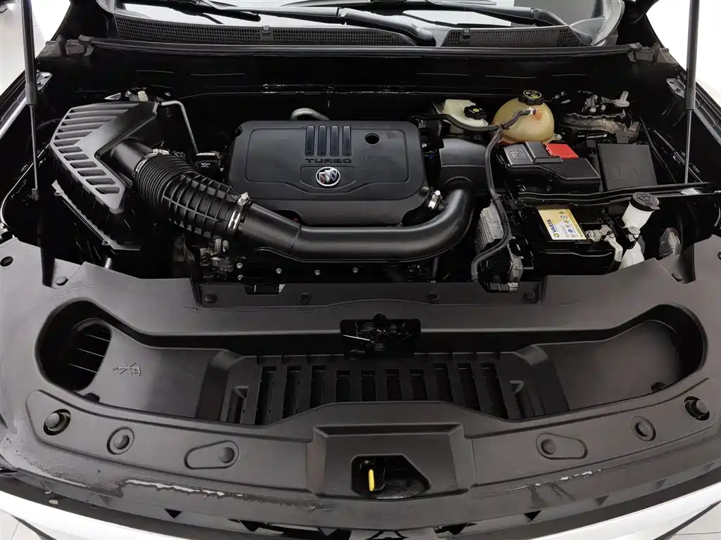 Enclave 28 T 2 WD Distinguished