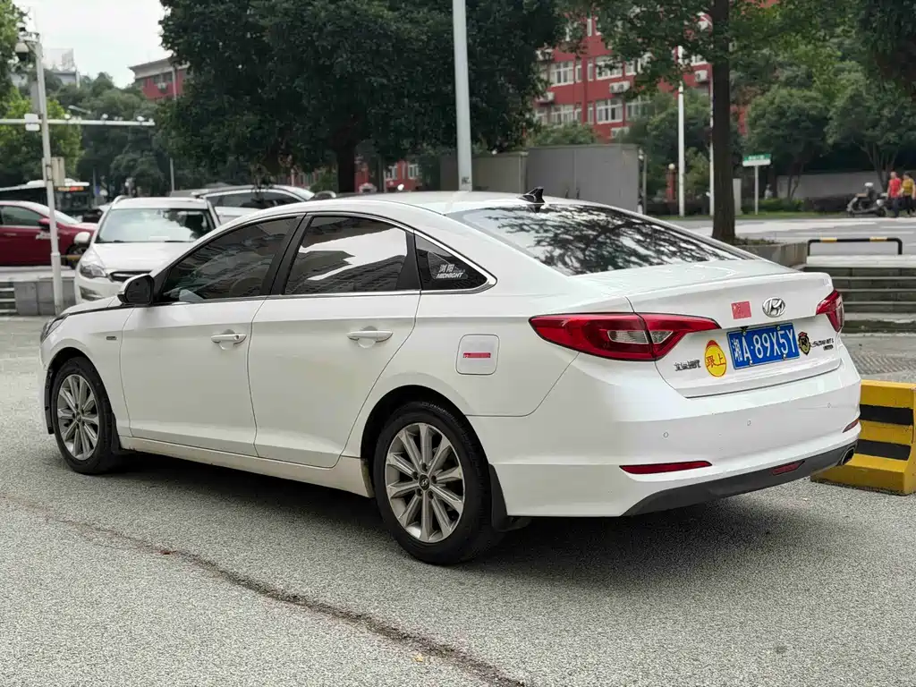 Sonata 2.0 L GLS Intelligent
