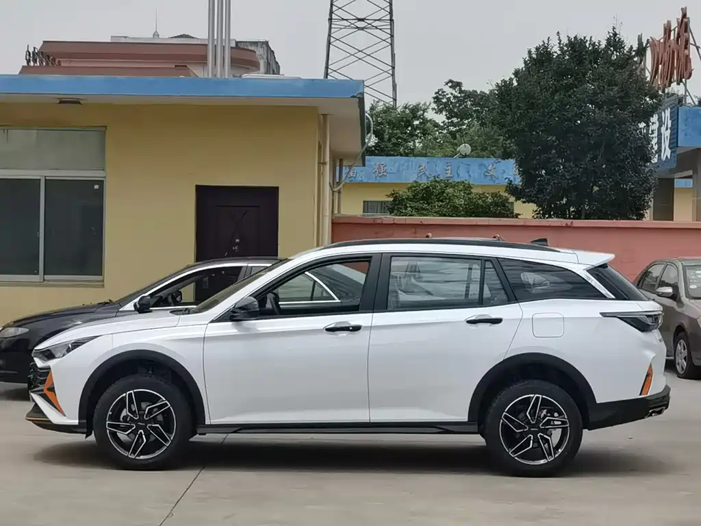 Yixuan GS 奕炫GS 2024款 马赫版 1.5 L 自动星耀版