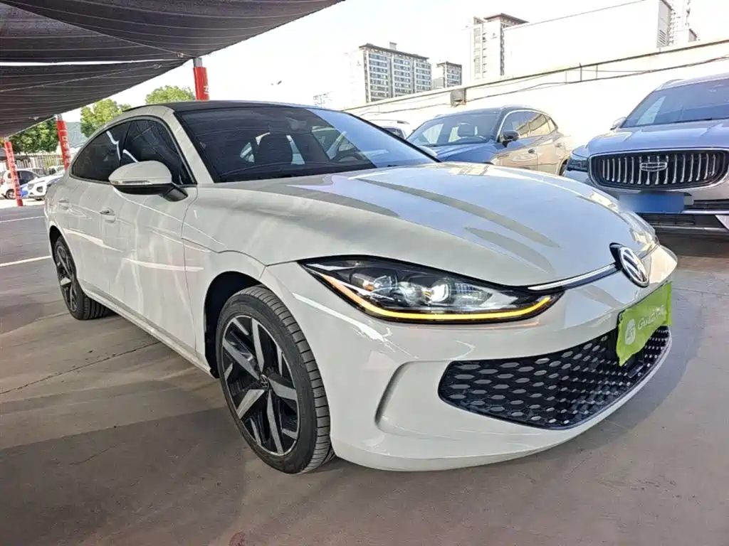 Lamando Lamando L 280 TSI DSG Spicy Cool