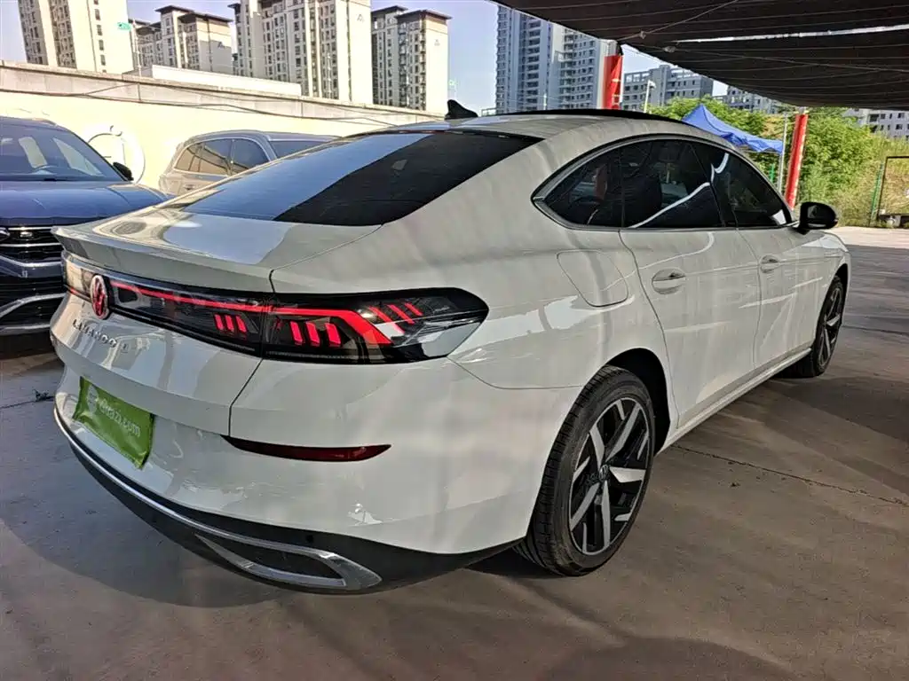 Lamando Lamando L 280 TSI DSG Spicy Cool