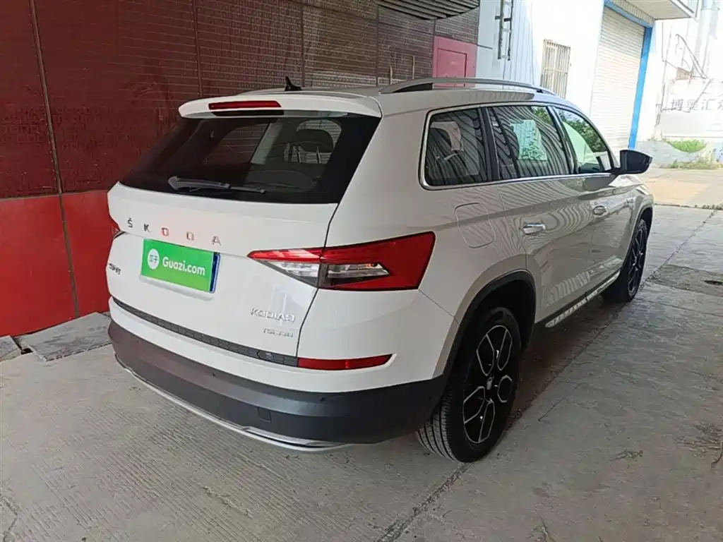 Kodiaq 柯迪亚克 2019款 改款 TSI330 7座两驱豪华优享版 国VI