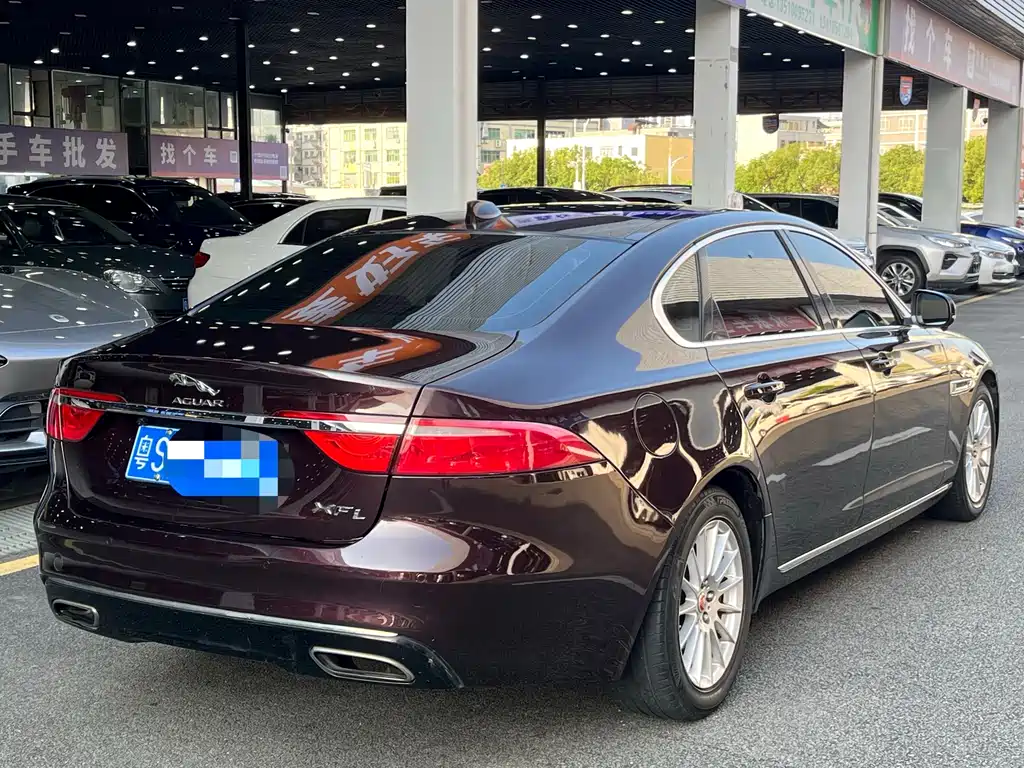 Jaguar XFL XFL 2.0 T 200 PS Elegance