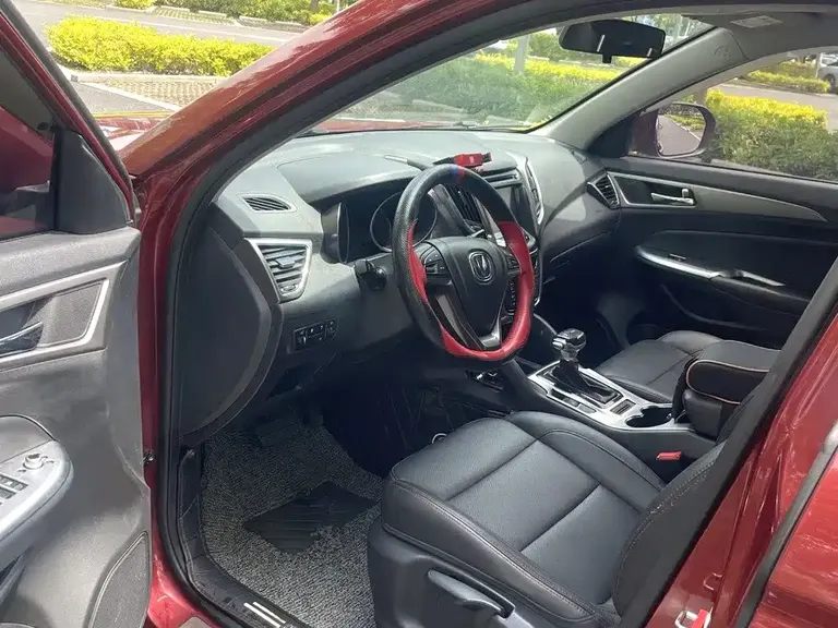 Changan CS75 1.8 T Auto Elite CN-V