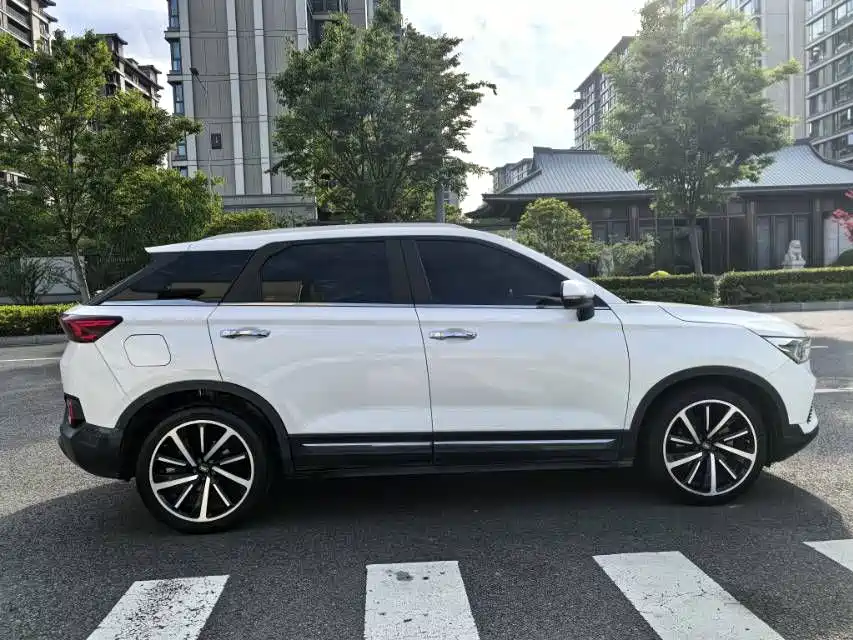 Besturn T77 230 TID Auto Luxury CN-V