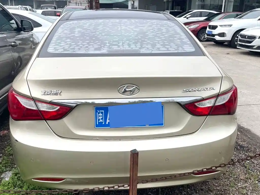 Sonata 2.0 L Auto Distinguished
