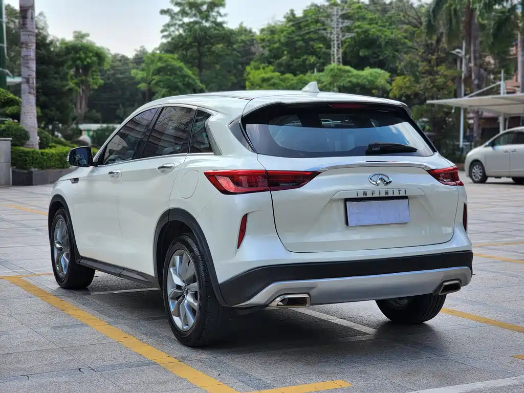 Infiniti QX50 2.0 T 2 WD Elite