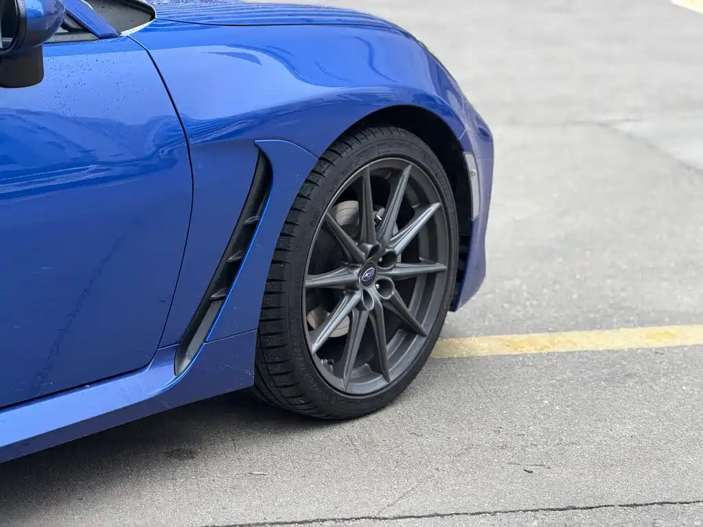 Subaru BRZ 2.4 L Manual