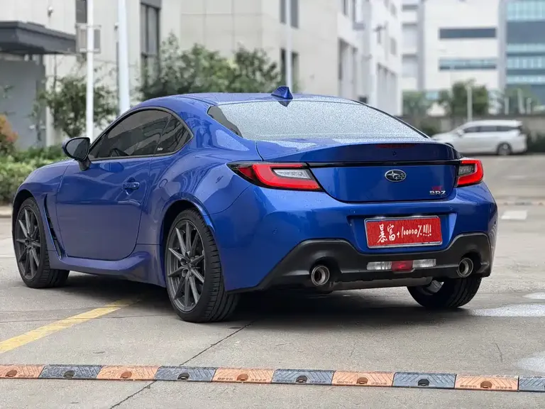 Subaru BRZ 2.4 L Manual