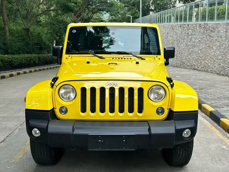 Jeep Wrangler 3.0 L Sahara 4-door Comfort Enjoyment