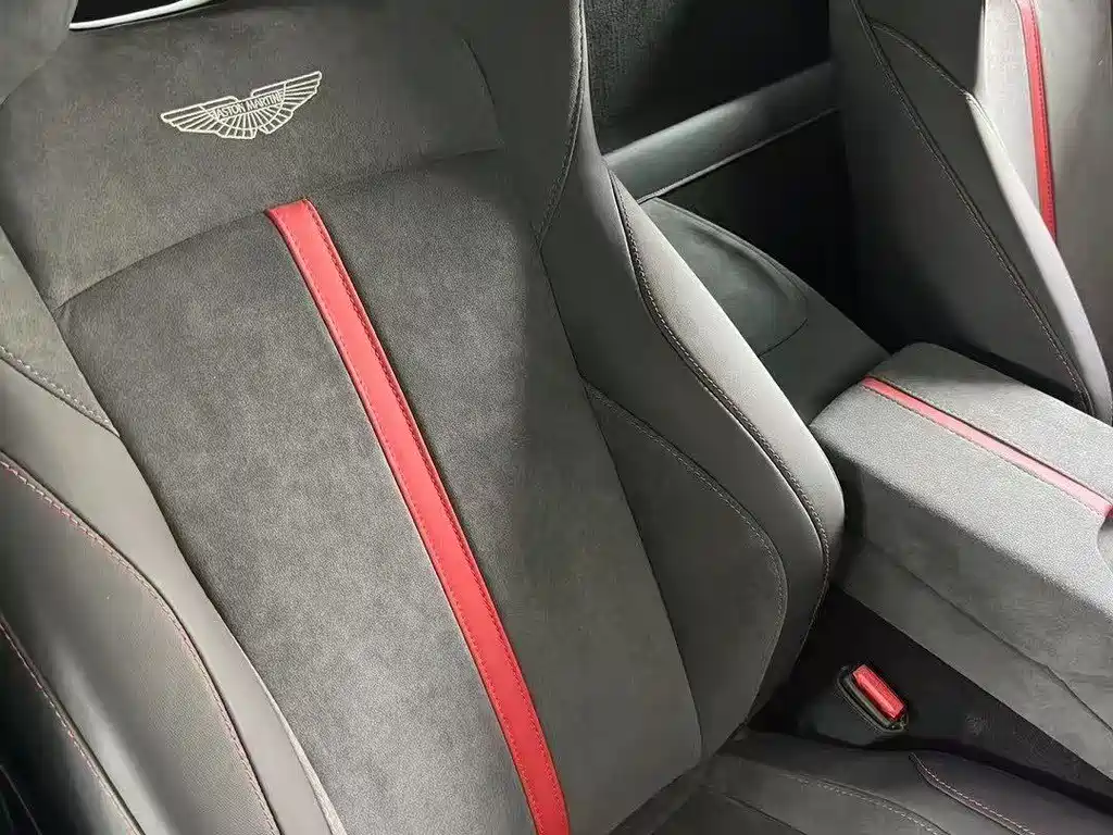 V8 Vantage 4.0 T V8 F1 Edition Coupe