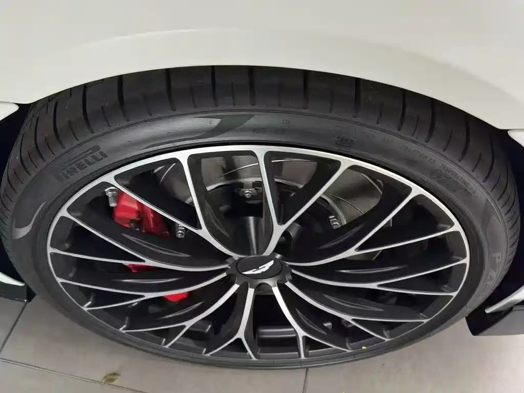 V8 Vantage 4.0 T V8 F1 Edition Coupe