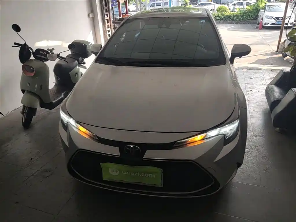 Levin Dual Engine 1.8 H E-CVT Luxury