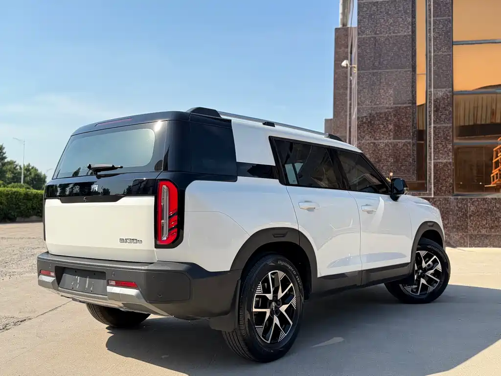 BAIC BJ30 1.5 T Magic Core Electric Drive Standard