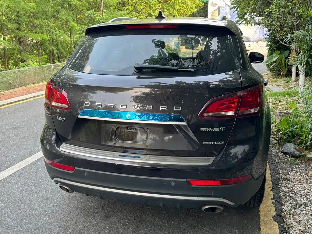 Borgward BX7 宝沃BX7 2016款 28 T 两驱豪华版 7座