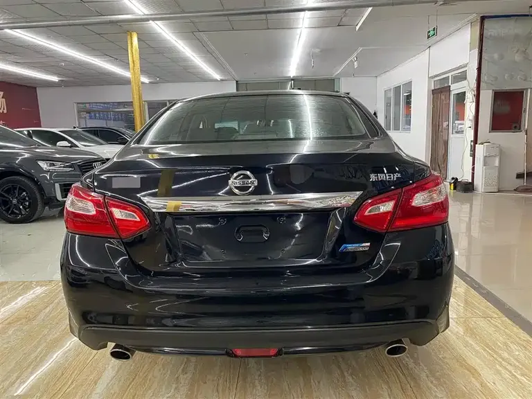 Nissan Teana Facelift 2.0 L XL Comfort
