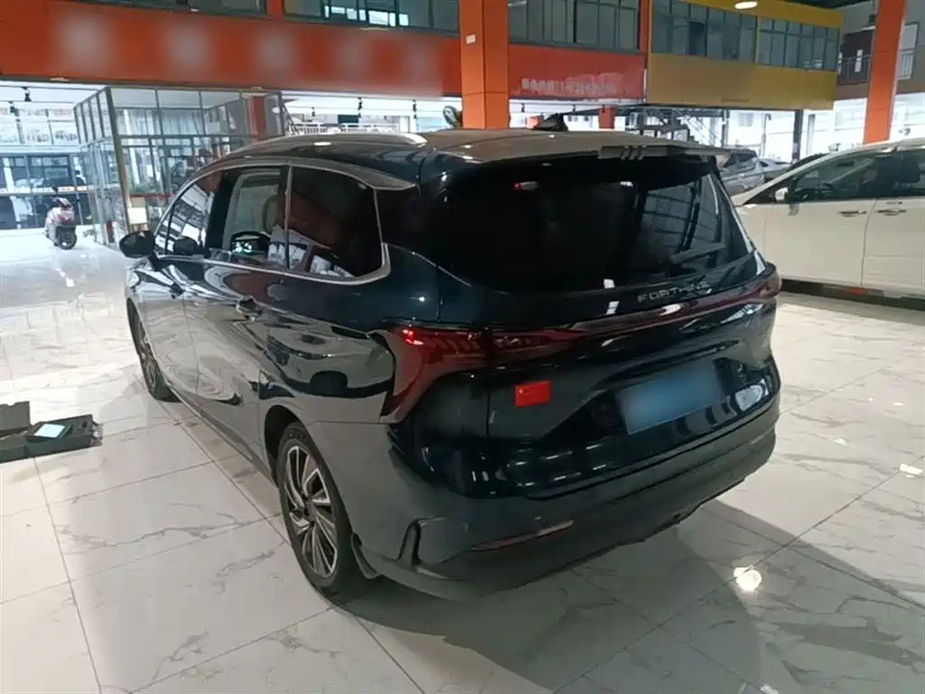 Fengxing Yacht 1.5 T DCT Wave Chaser