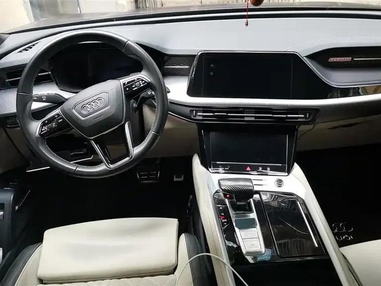 Audi Q6 50 TFSI quattro Lingyun edition one