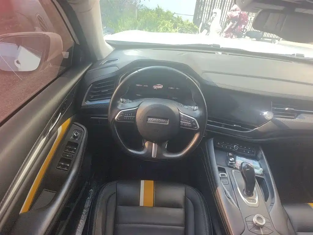 Haval F7 x 2.0 T 2 WD Ultimate Smart Tech