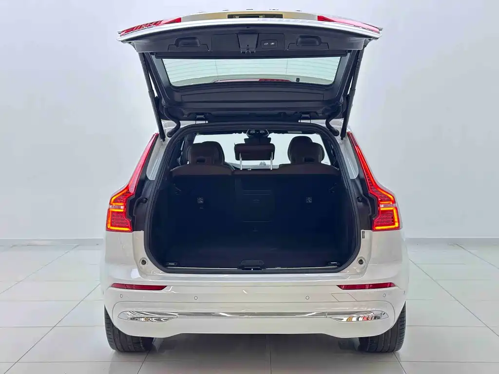 Volvo XC60 PHEV PHEV Hybrid Long Range 4 WD Smart Grace Luxury