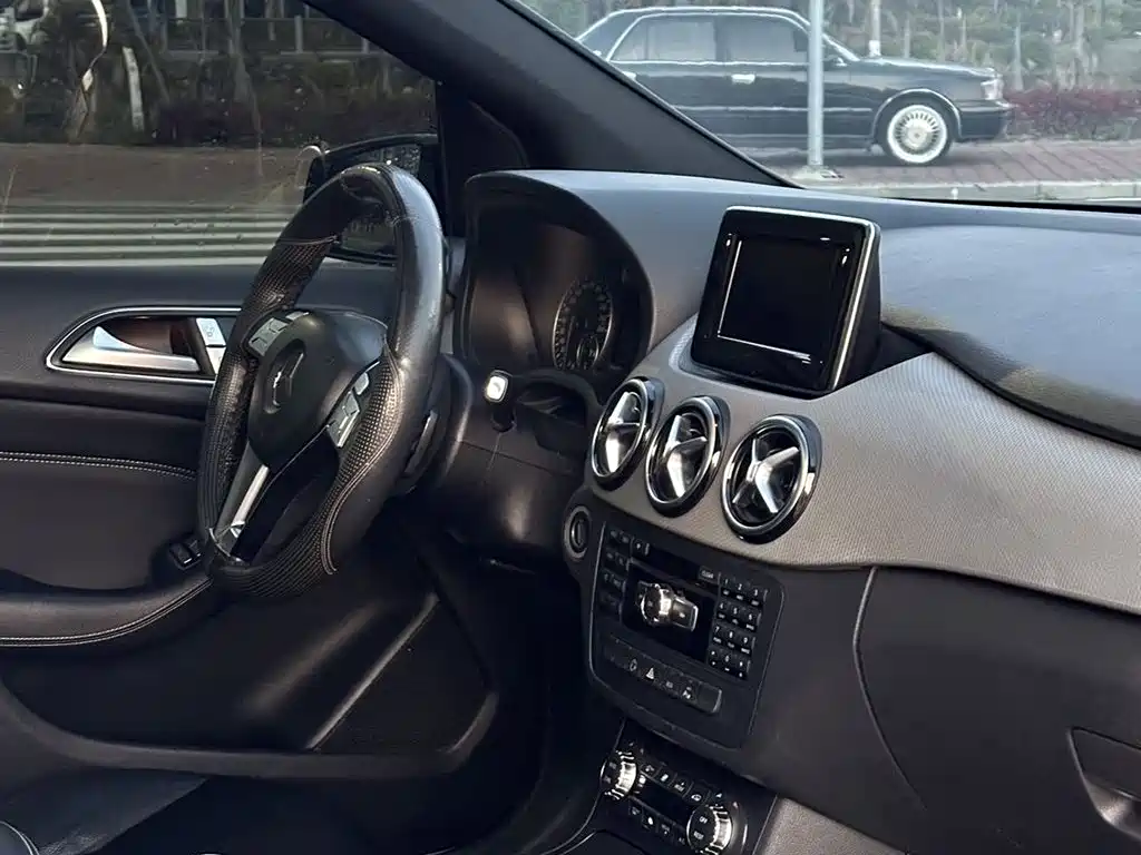 Mercedes-Benz B-Class B 200