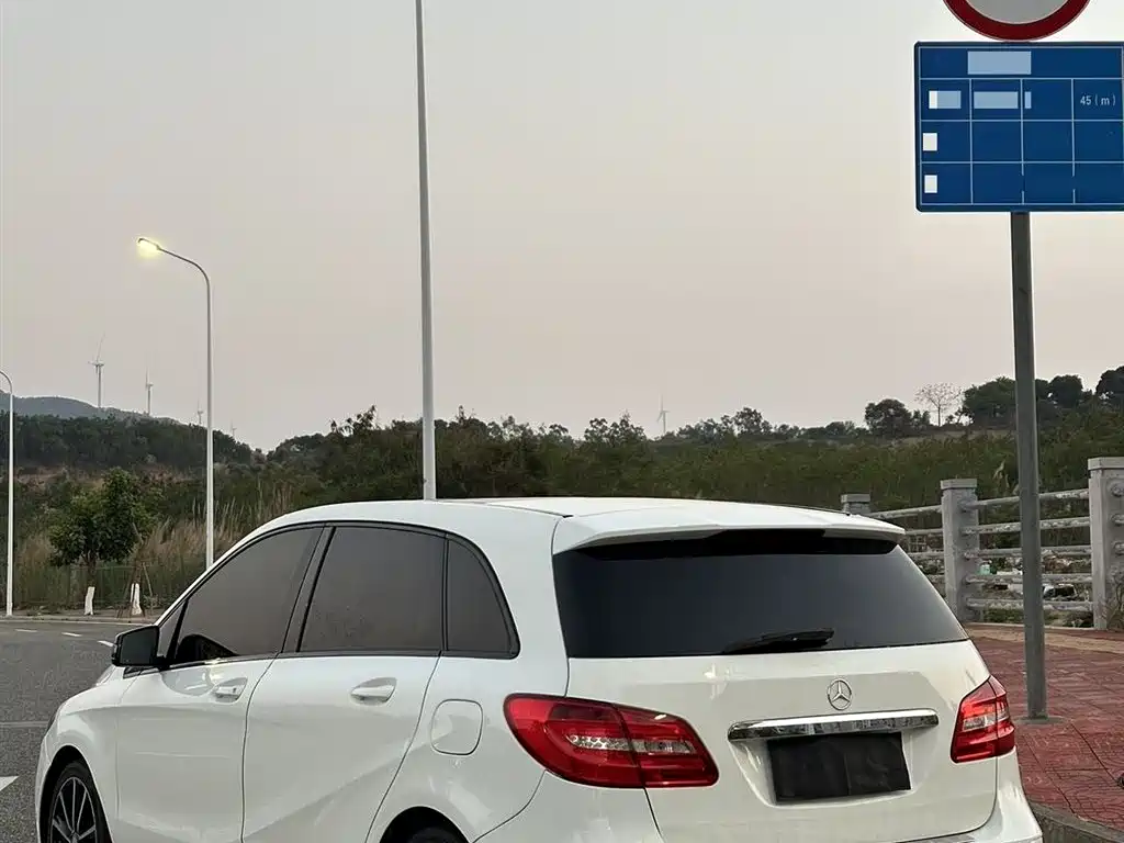 Mercedes-Benz B-Class B 200