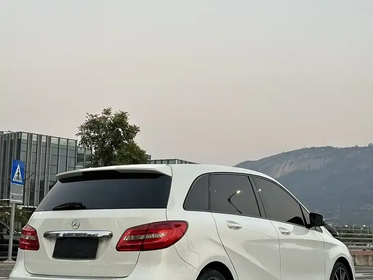 Mercedes-Benz B-Class B 200