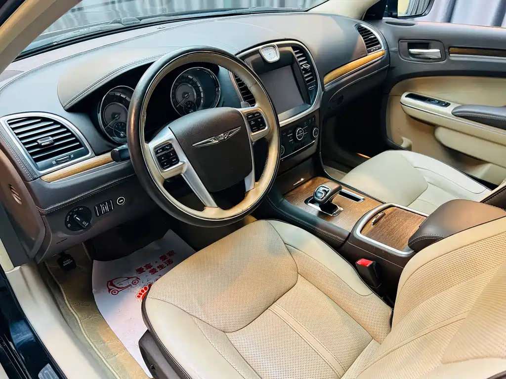 Chrysler 300 C (Import) 3.6 L Supreme