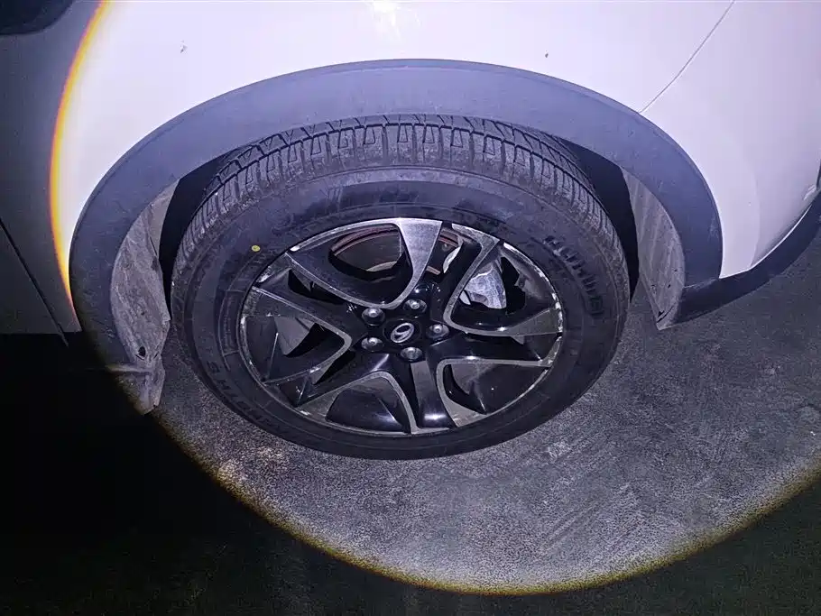 Soueast DX7 1.5 T Auto Glory