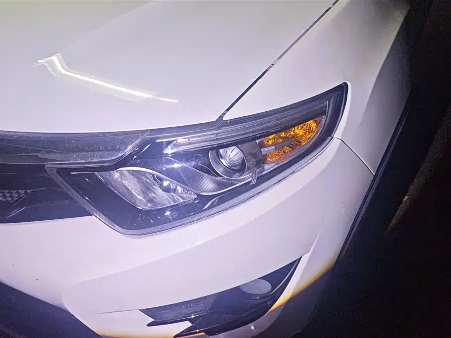 Soueast DX7 1.5 T Auto Glory