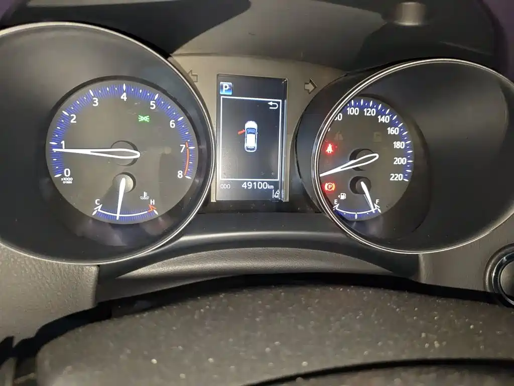 Toyota C-HR 2.0 L Leading Sunroof CN-VI