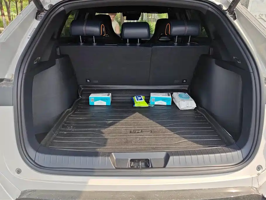 Song PLUS NEV Glory DM-i 150 km Flagship PLUS