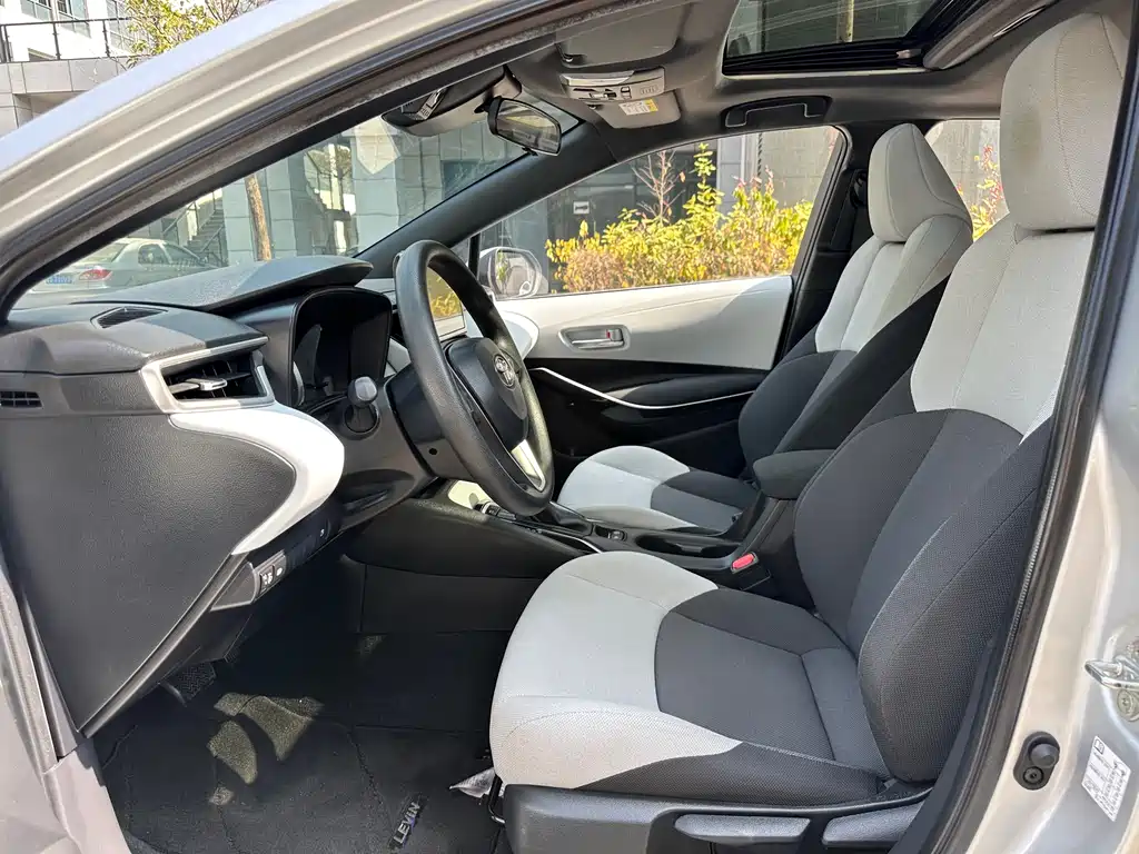 Levin Dual Engine 1.8 H E-CVT Luxury CN-V