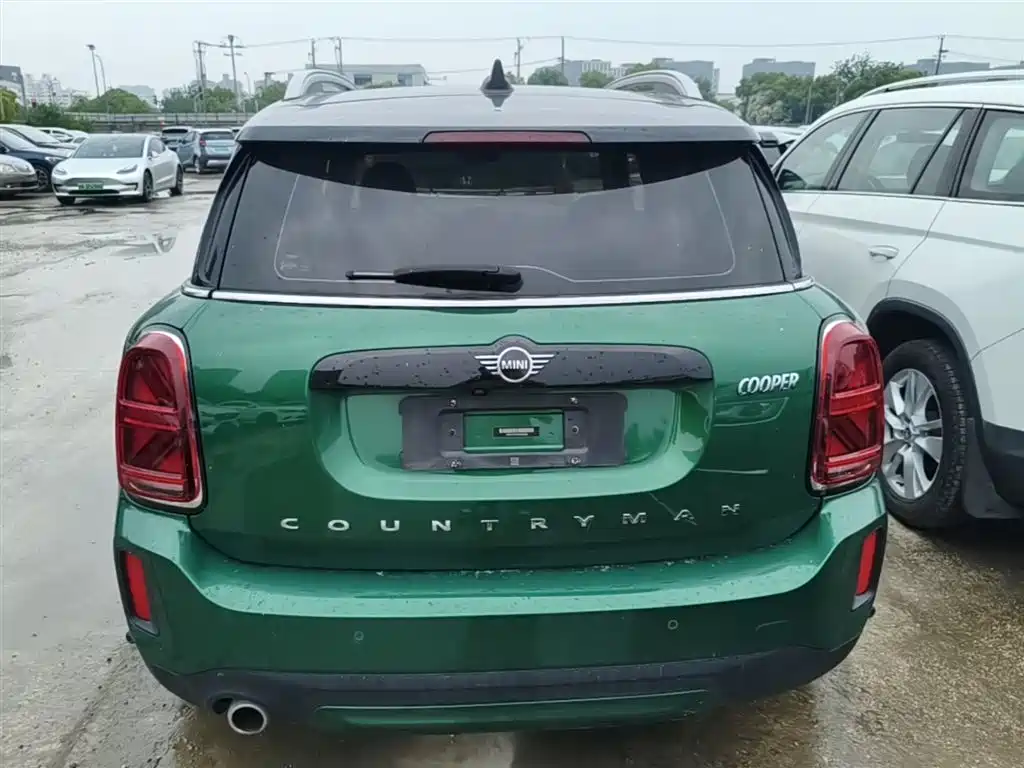 MINI COUNTRYMAN 1.5 T COOPER Connoisseur