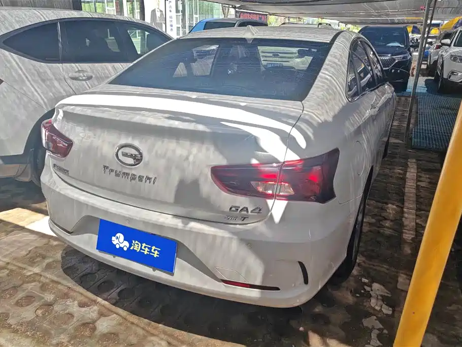 Trumpchi GA4 200 T Auto Luxury