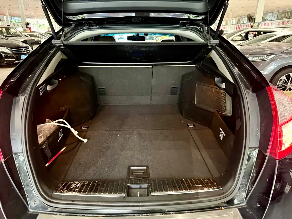 Crosstour 2.4 L Luxury
