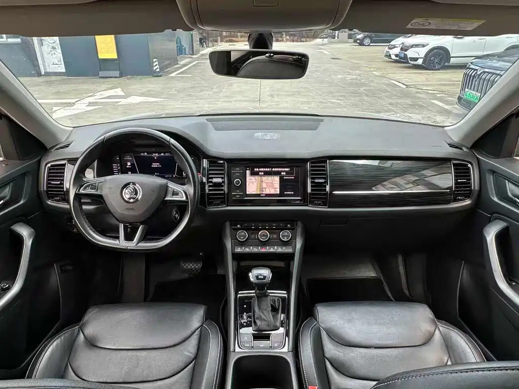 Kodiaq 柯迪亚克 2019款 改款 TSI330 7座两驱豪华优享版 国VI