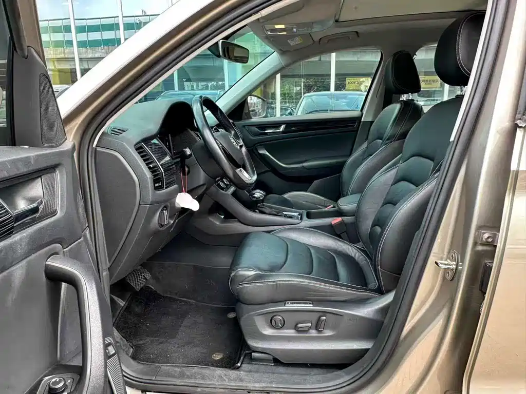 Kodiaq 柯迪亚克 2019款 改款 TSI330 7座两驱豪华优享版 国VI