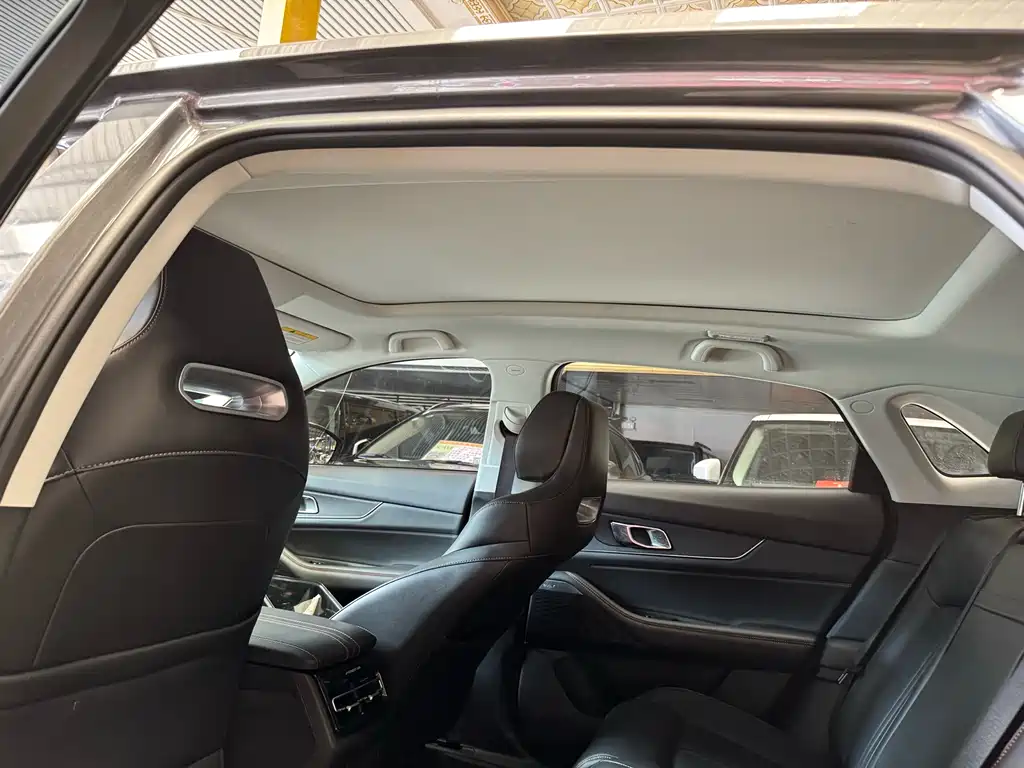 Changan UNI-K 2.0 T 4 WD Joy