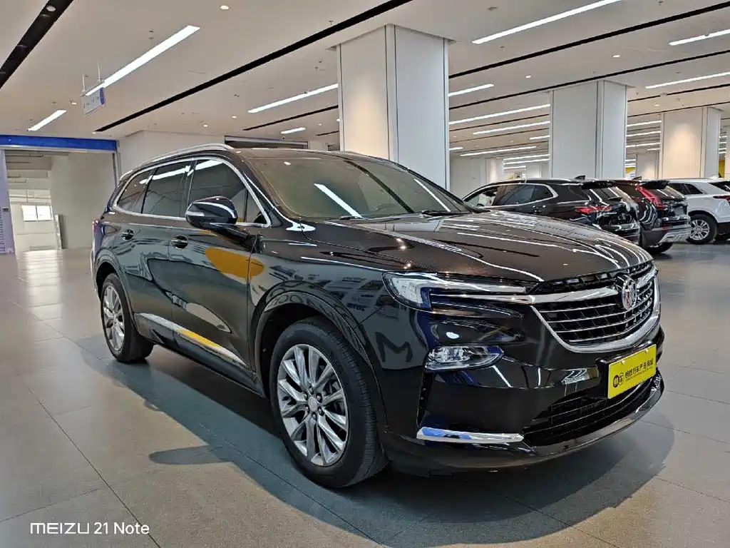 Enclave 28 T 4 WD Distinguished