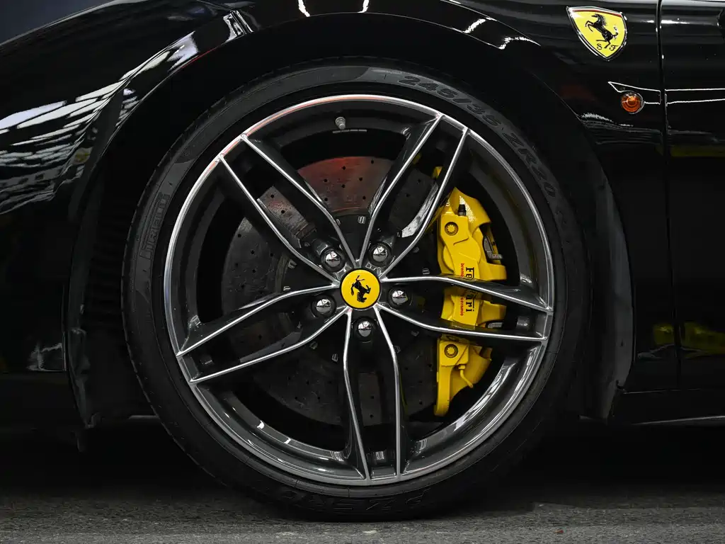 Ferrari 488 488 Spider