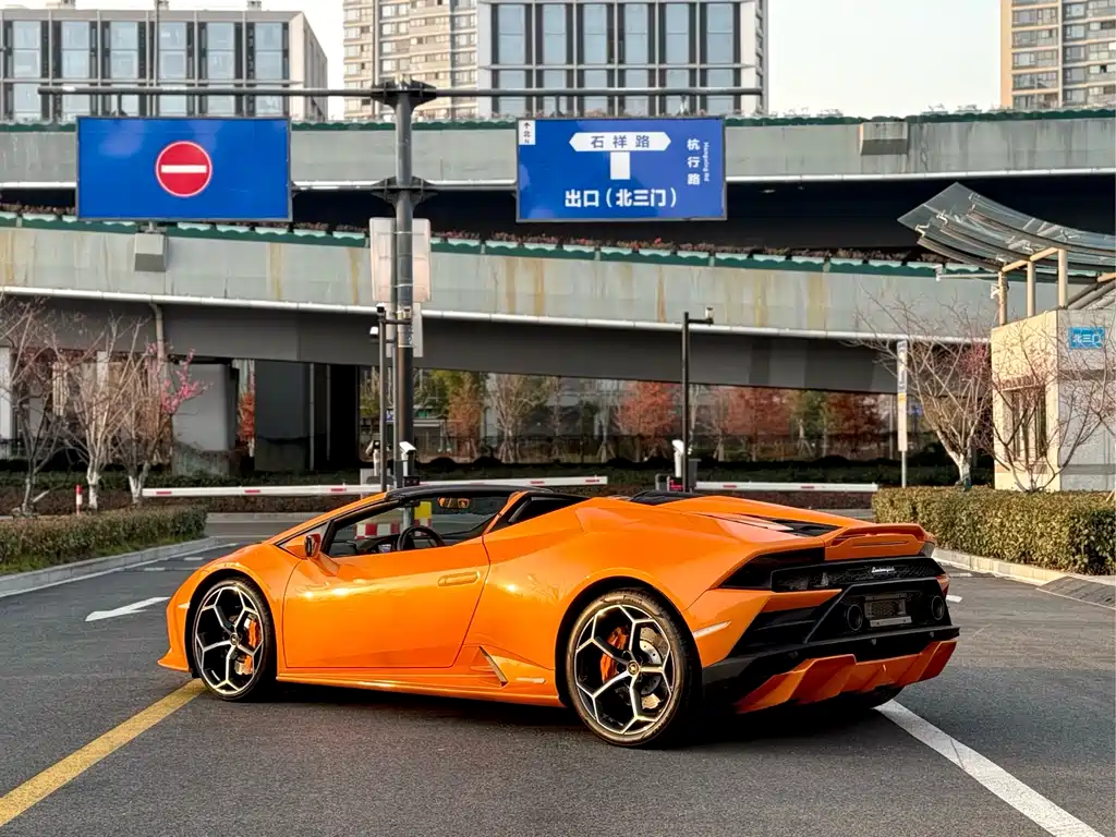 Huracán Huracán EVO RWD Spyder