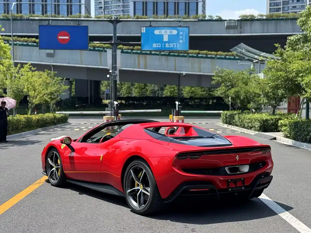 Ferrari 296 3.0 T V6 GTS