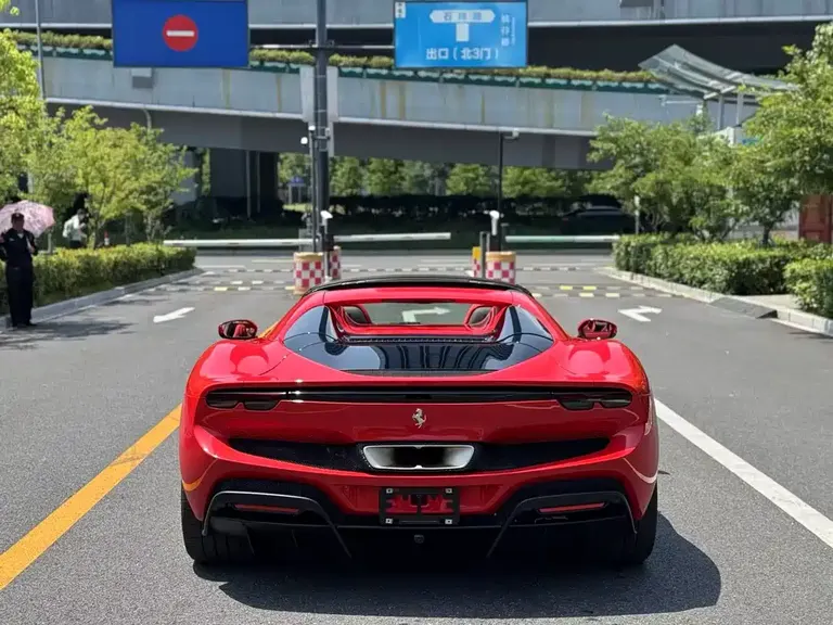 Ferrari 296 3.0 T V6 GTS