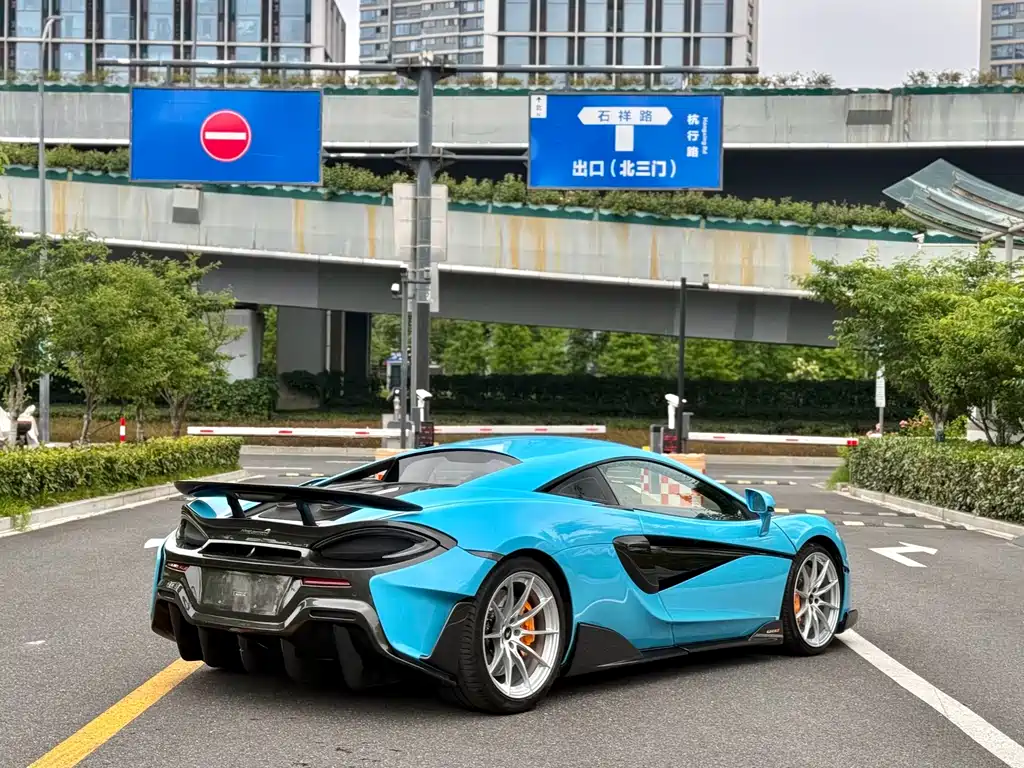 McLaren 600 LT 3.8 T Coupe