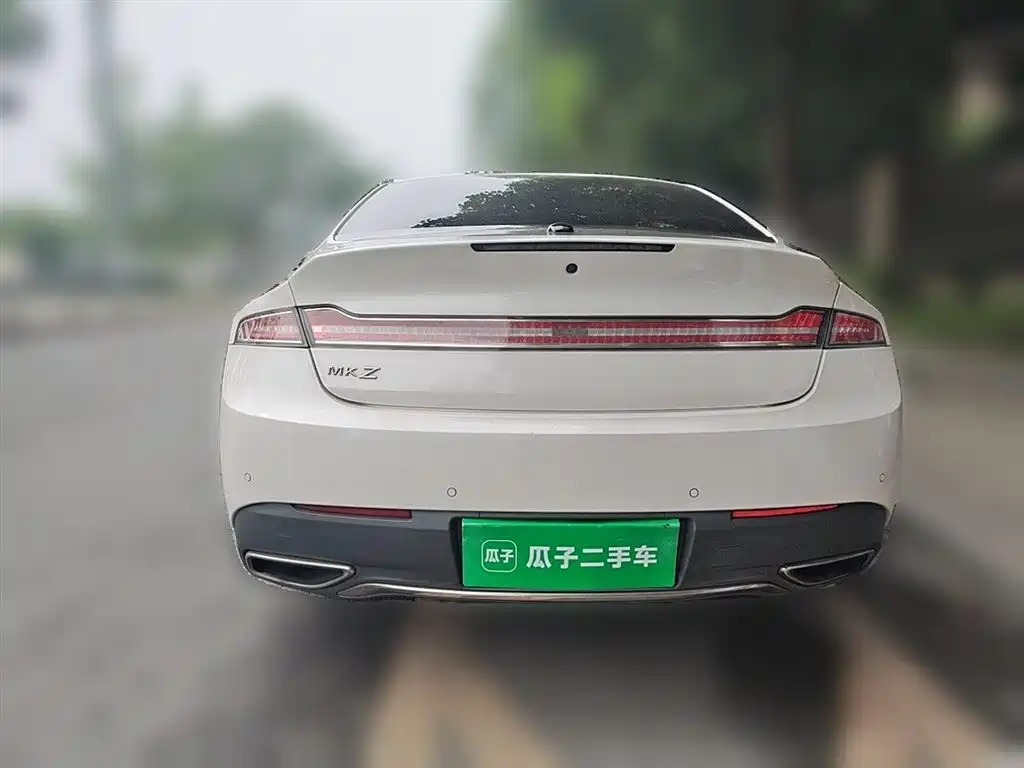 Lincoln MKZ 2.0 T Premium