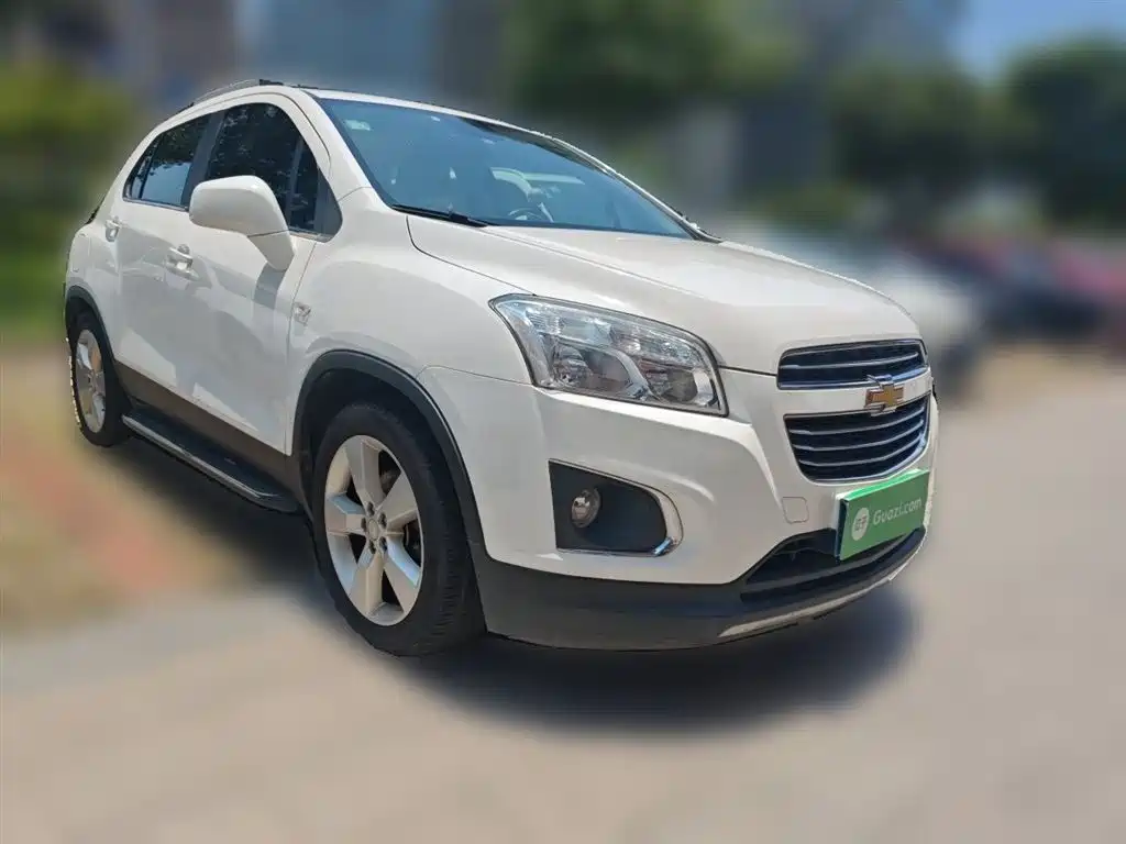 Tracker 1.4 T Auto 2 WD Luxury