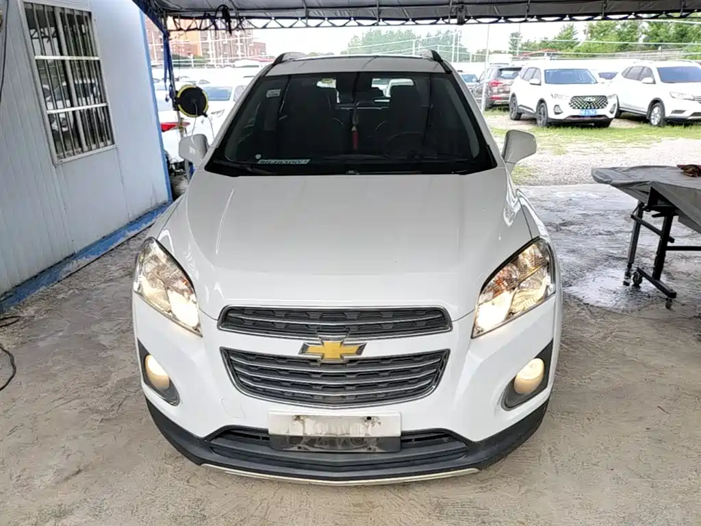 Tracker 1.4 T Auto 2 WD Luxury