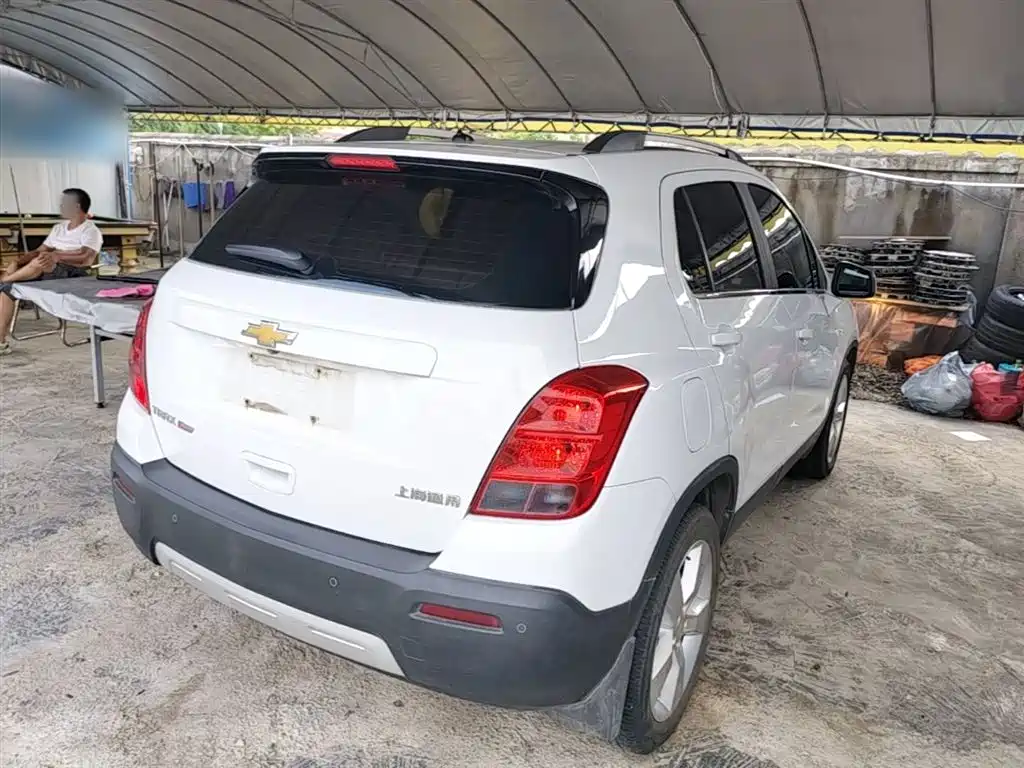 Tracker 1.4 T Auto 2 WD Luxury
