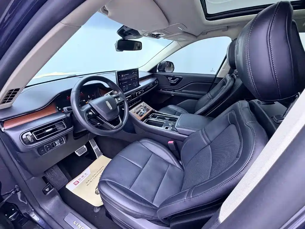 Aviator 3.0 T V6 4 WD Premium